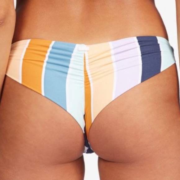 NWT Roxy Printed Beach Classic Mini Coverage Bottom Size Large - Picture 2 of 8